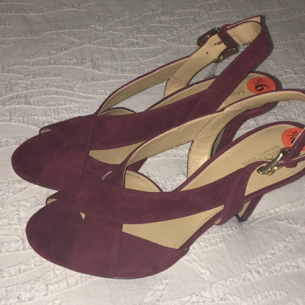 Michael Kors Burgundy Heels - Picture 2 of 8